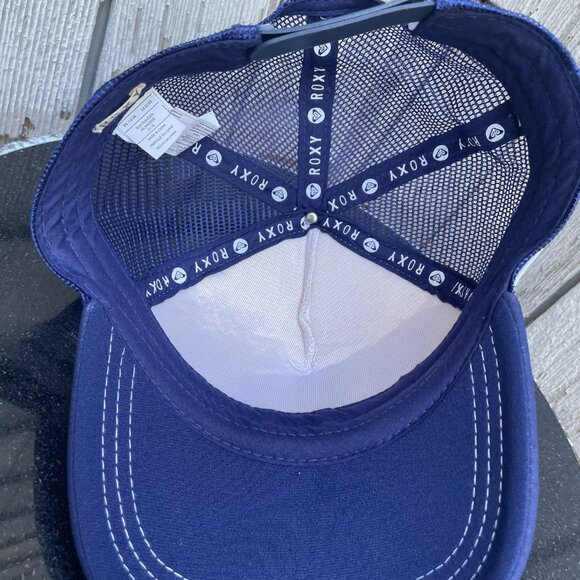 Roxy Cali Trucker Hat Snapback White Mesh California Logo Surfing - Picture 5 of 6